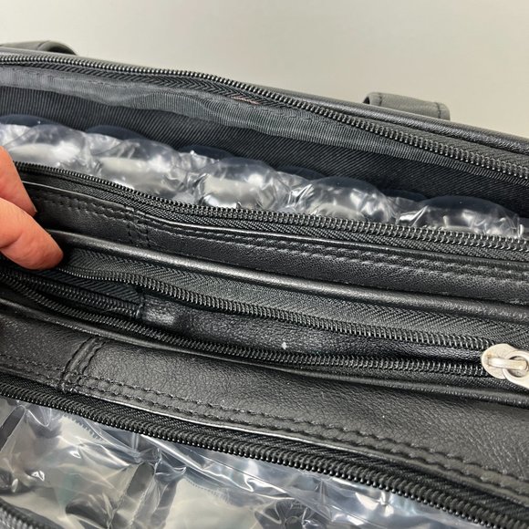 Samsonite Black Leather Laptop Portfolio Messenger Expanadble Bag - Picture 7 of 10